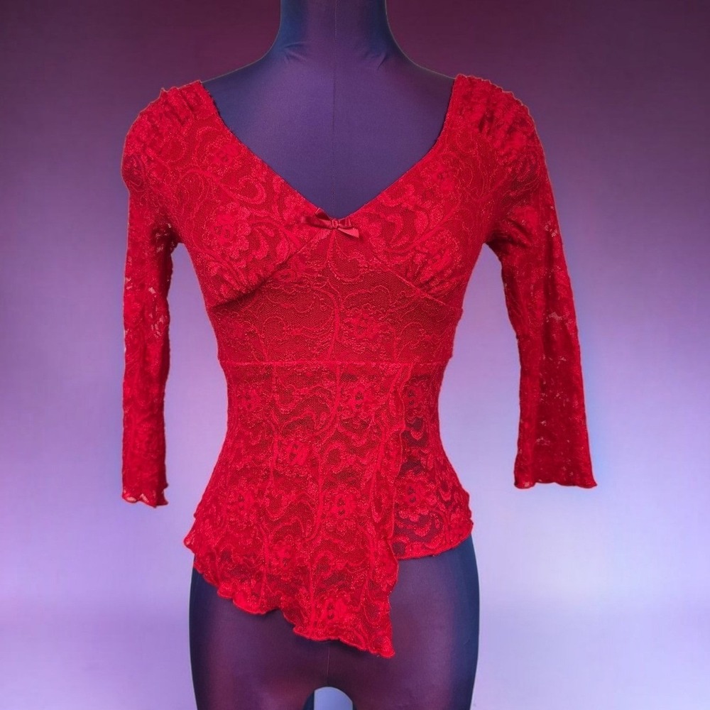 Y2K La Belle Red Floral Lace Asymmetric Hem V-Neck 3/4 Sleeve Top USA Small